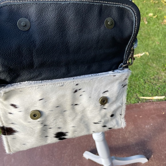 NWT Myra Handmade Genuine leather and hair on hide crossbody - Picture 2 of 3